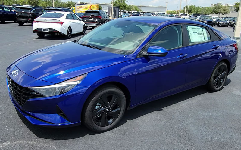 2024 Elantra Blue Hybrid - Miguel My Car Guy on Youtube