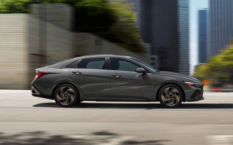 2024 Elantra Limited Hybrid - hyundainews.com