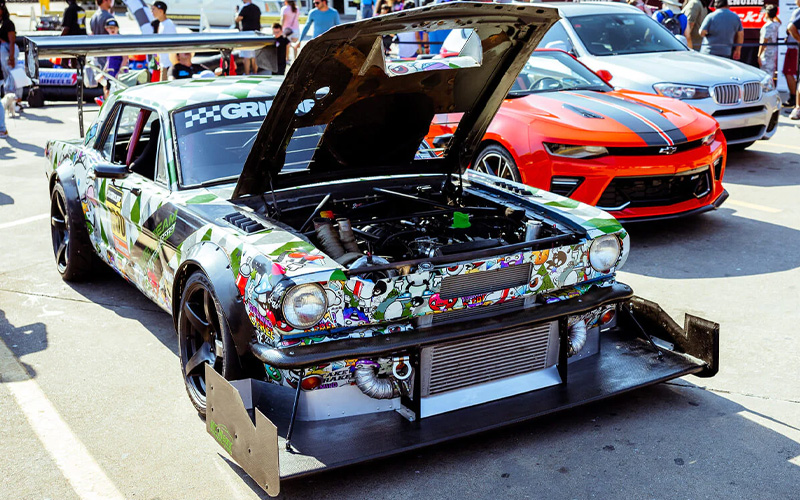 Custom Ford Mustang - creations.mattel.com