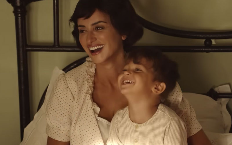 Penélope Cruz in Ferrari - NEON on Youtube Penélope Cruz in Ferrari - NEON on Youtube