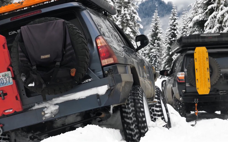 Snow wheeling vehicles with equipment - Nitro Gear on Youtube