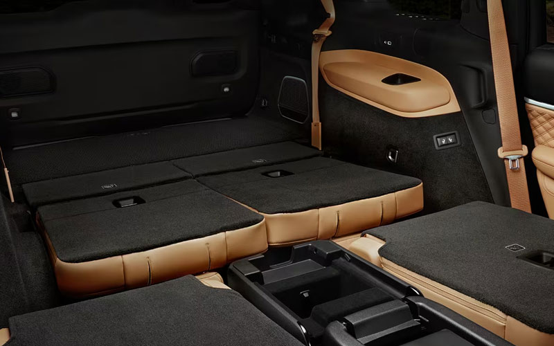 2024 Jeep Grand Cherokee L cargo space - jeep.com
