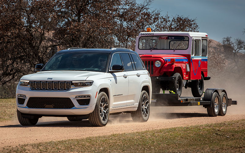 2024 Jeep Grand Cherokee 4xe towing - media.stellantisnorthamerica.com