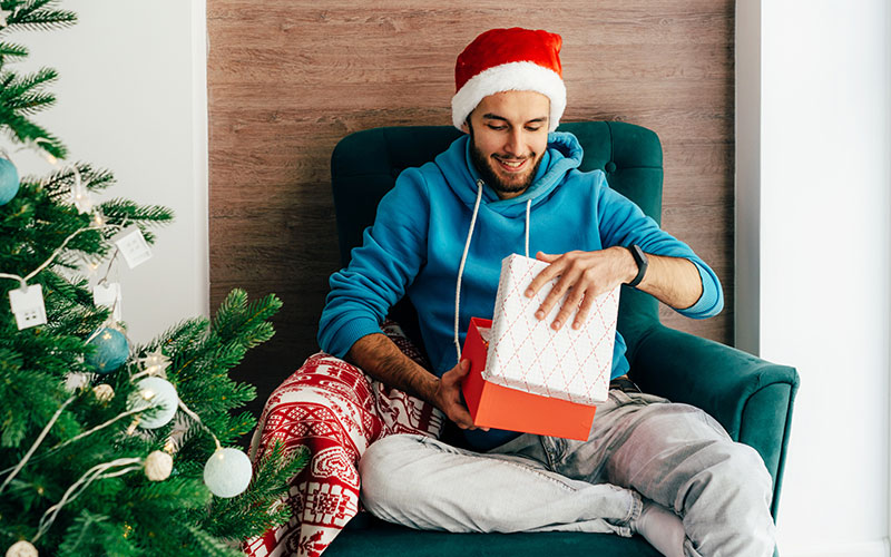 opengift Guy opening gift