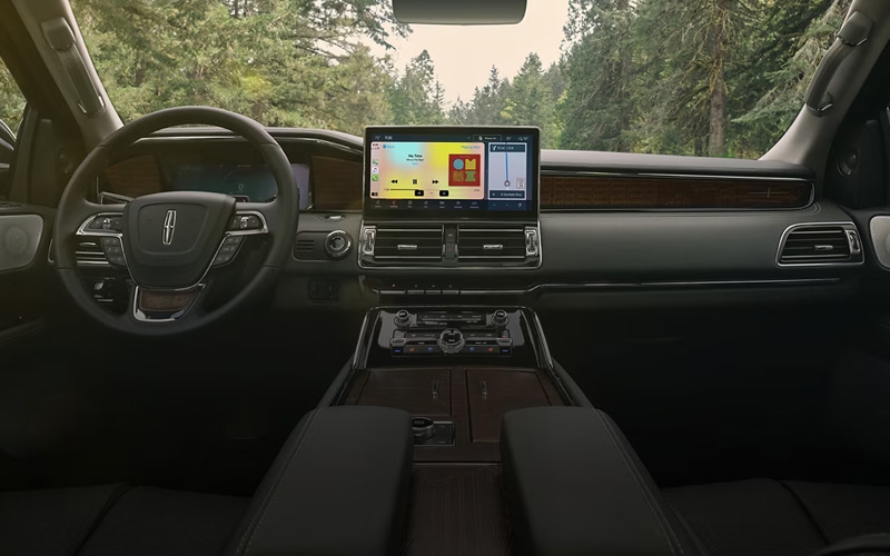 2024 Lincoln Navigator interior - lincoln.com
