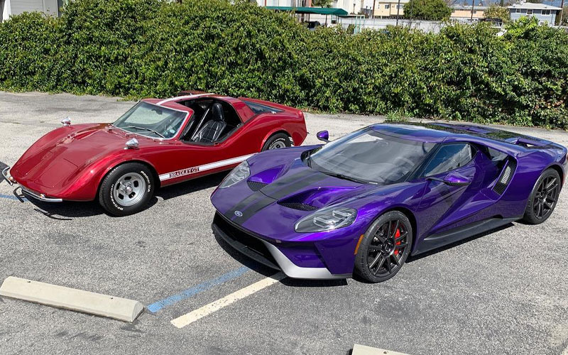Bradley GT and Ford GT - @jeffdunham on Instagram Bradley GT and Ford GT - @jeffdunham on Instagram