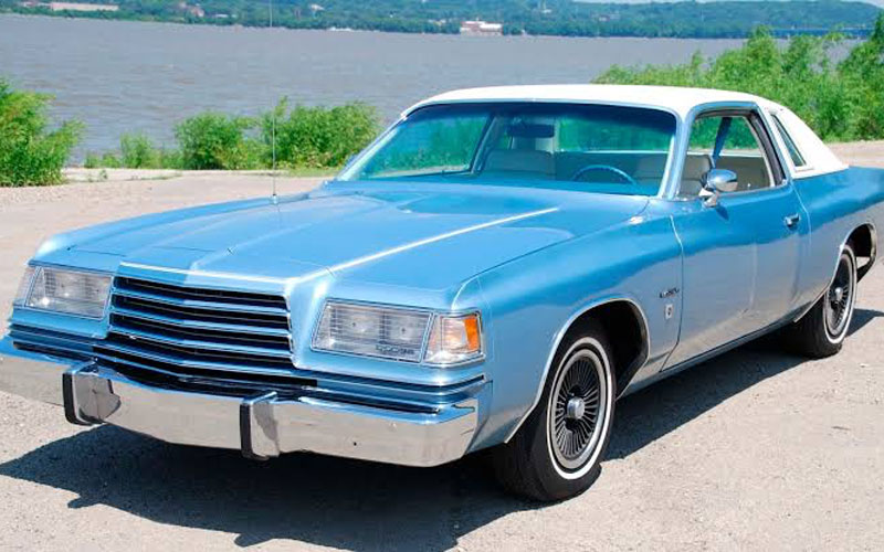 Dodge Magnum - Gael gomez on wikimedia.org