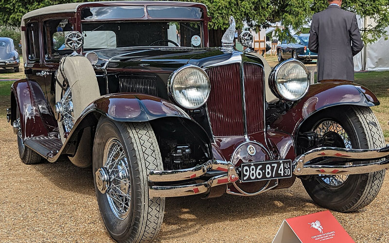 1930 Cord L-29 Brougham - Calreyn88 on wikimedia.org