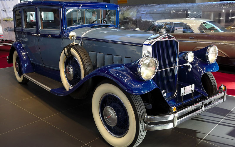 1930 Pierce-Arrow Model B - Alexander Migl on wikimedia.org