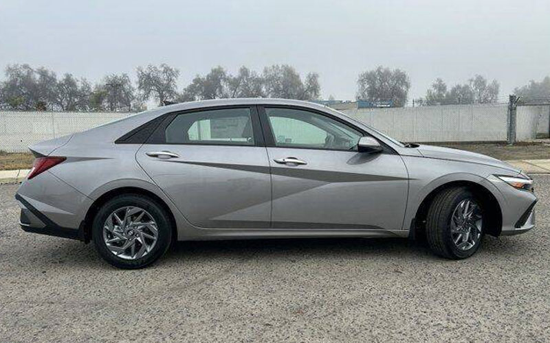 2024 Hyundai Elantra Hybrid Blue - carsforsale.com