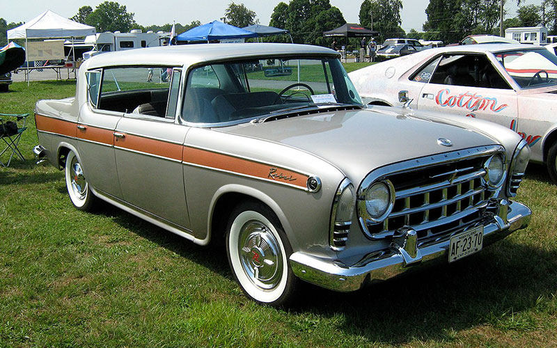 1957 Rambler Rebel - en.wikipedia.org