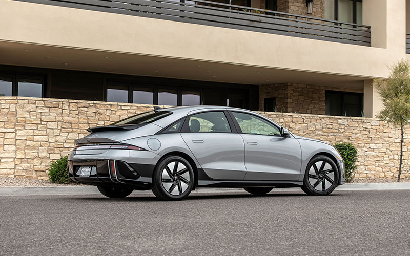 2024 IONIQ 6 SE - hyundainews.com