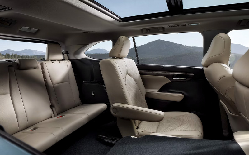 2024 Toyota Highlander Interior - toyota.com