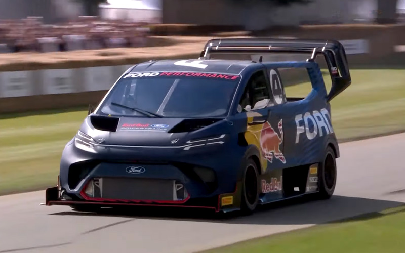 Ford Supervan 4.2 - Goodwood Road & Racing on YouTube