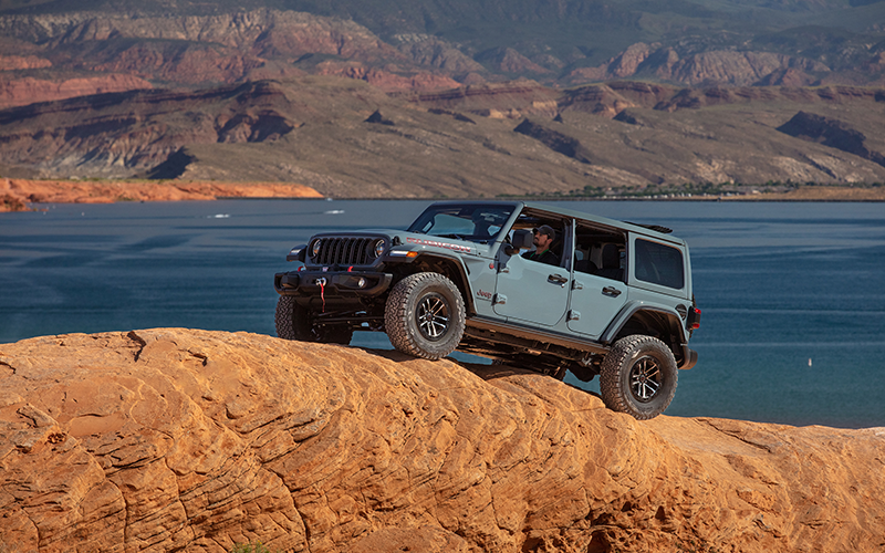 Jeep Wrangler - media.stellantisnorthamerica.com
