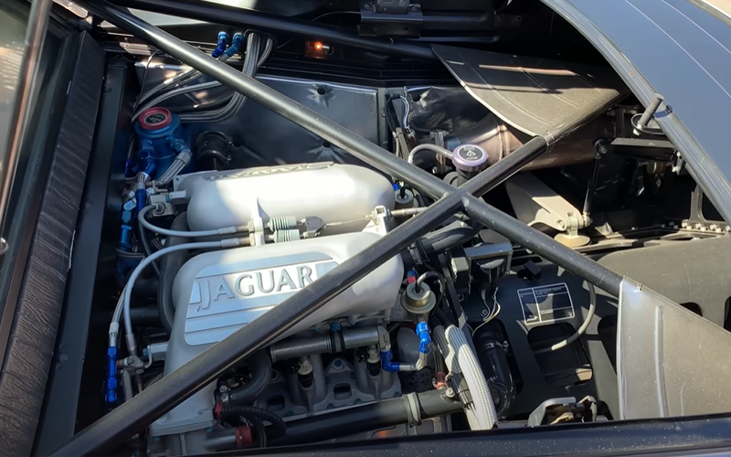 1990 Jaguar XJ220 Under The Hood - Doug DeMuro on youtube.com