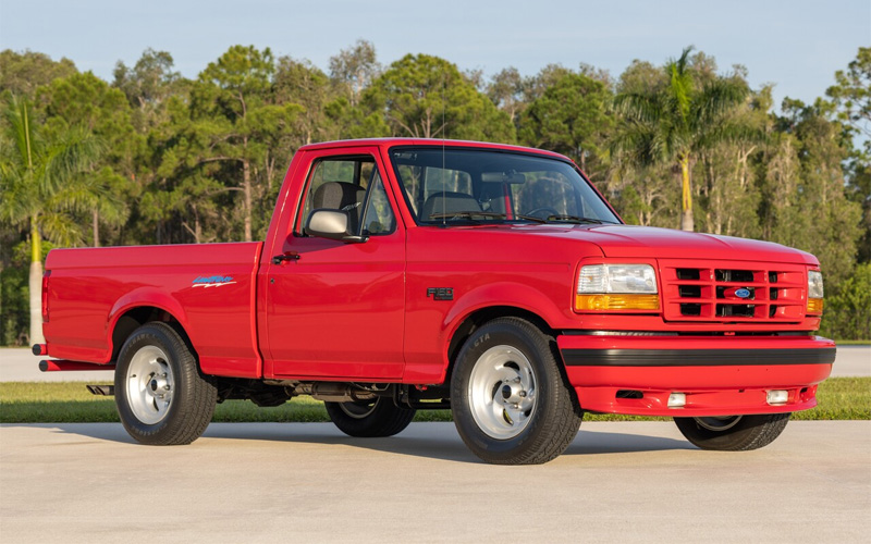 1993 Ford F-150 SVT Lightning - americanmusclecarmuseum.com 1993 Ford F-150 SVT Lightning - americanmusclecarmuseum.com