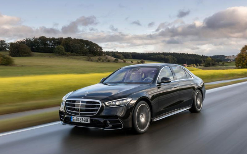 2024 Mercedes Benz S 580e - media.mbusa.com