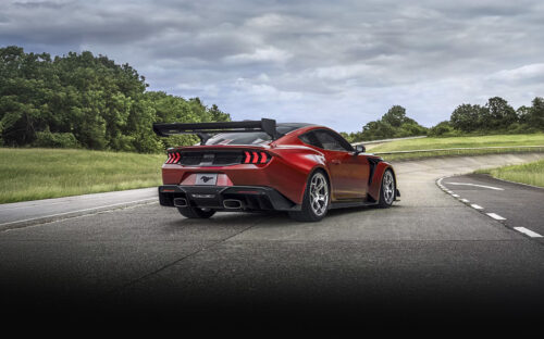 The End of the Muscle Car Era Hero - ford.com