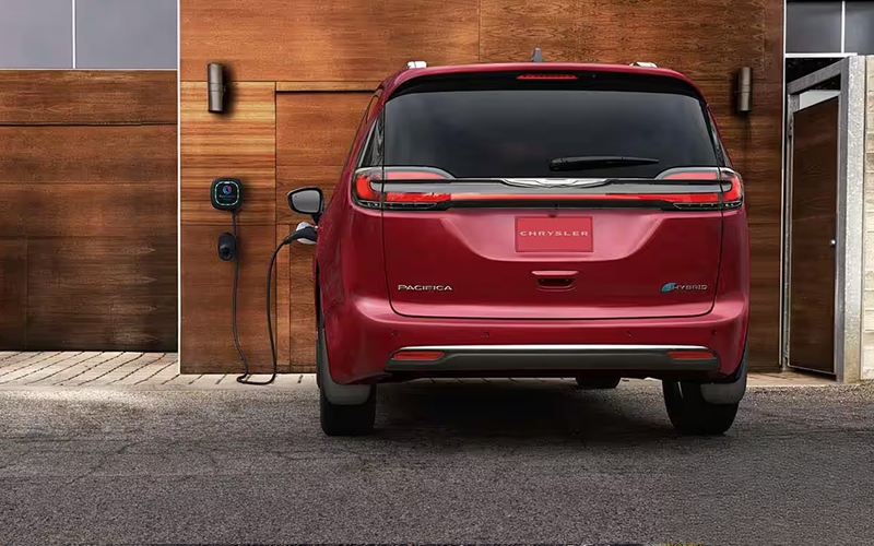 2024 Chrysler Pacifica PHEV - chrysler.com