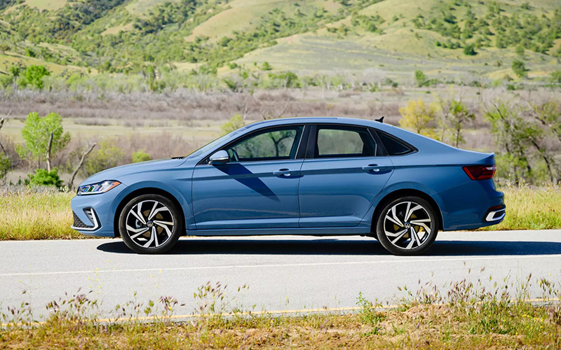 2025 Volkswagen Jetta SEL Side Exterior - vw.com