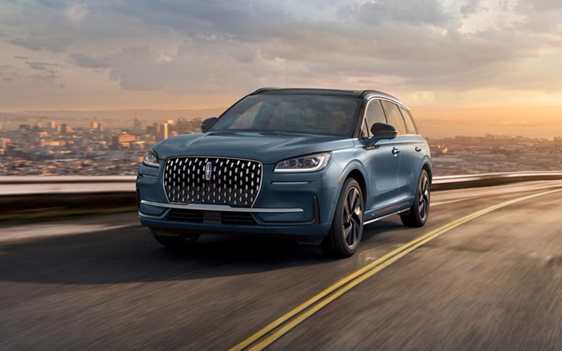2025 Lincoln Corsair Front Exterior - lincoln.com