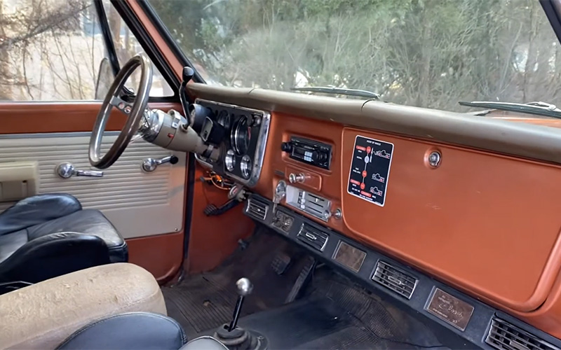 1970 GMC Jimmy Interior Dash - Dover Speed Shop on Youtube