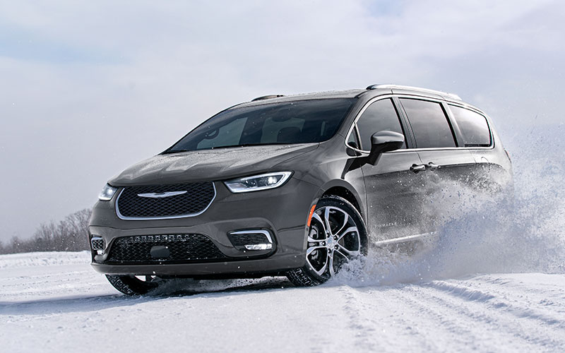 2024 Chrysler Pacifica - media.stellantisnorthamerica.com