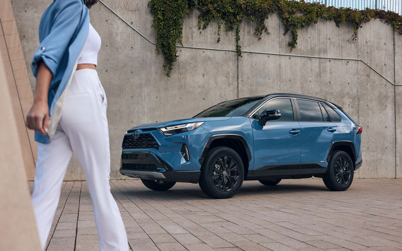 2025 Toyota RAV4 - toyota.com