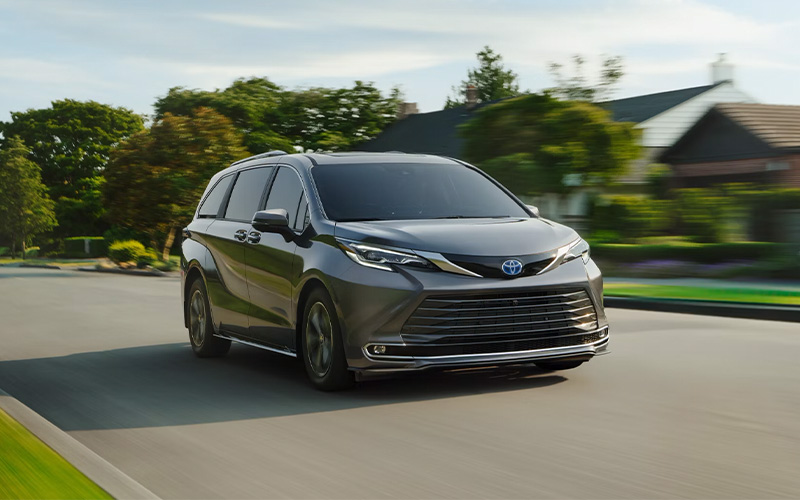 2025 Toyota Sienna Front Exterior - toyota.com