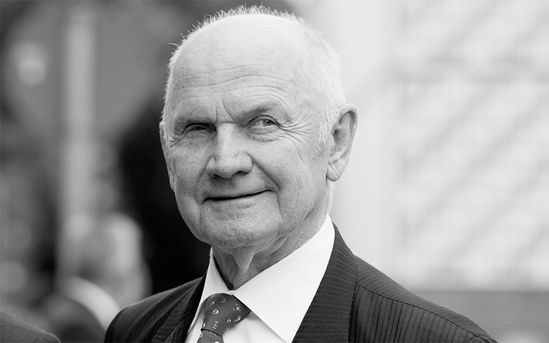 Prof. Dr. Ferdinand Piëch - volkswagen-newsroom.com Prof. Dr. Ferdinand Piëch - volkswagen-newsroom.com