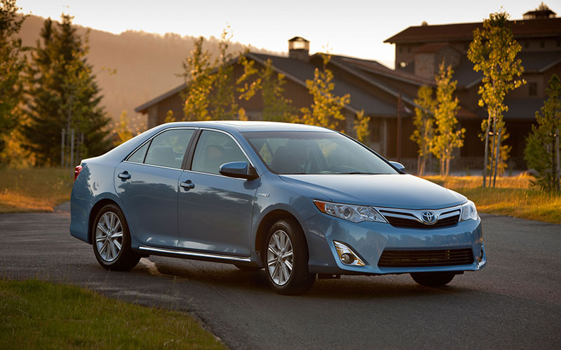 2014 Toyota Camry Hybrid - pressroom.toyota.com