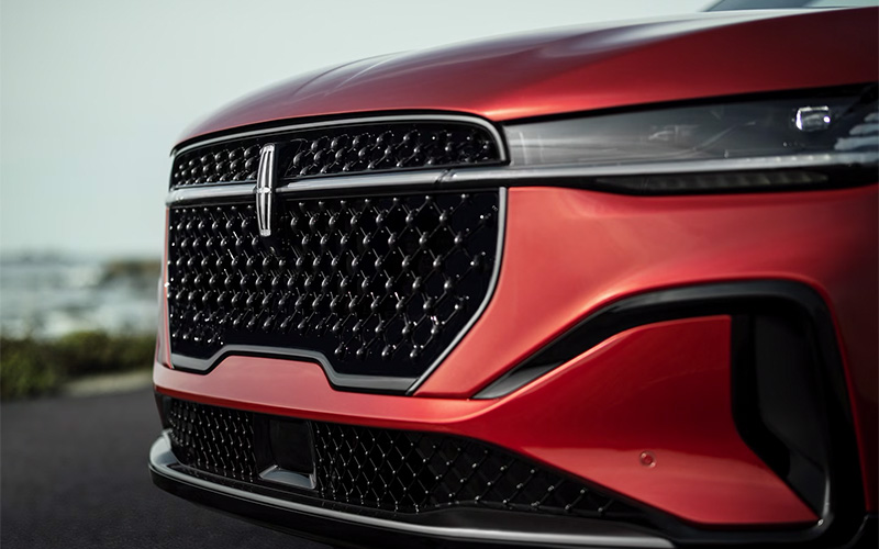 2025 Lincoln Nautilus Grille Close Up - lincoln.com