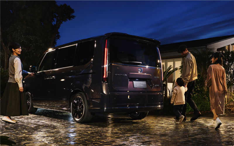 Honda Stepwgn - honda.co.jp