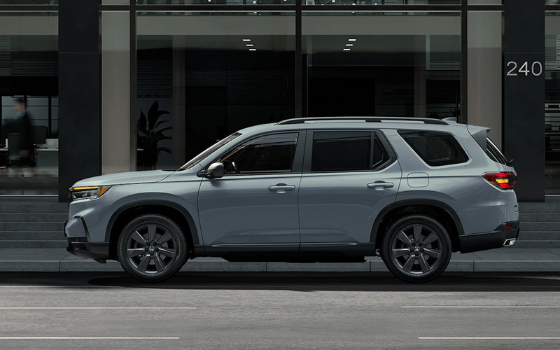 2025 Honda Pilot Side Exterior - automobiles.honda.com