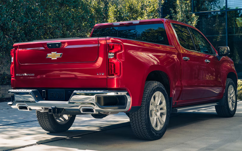 2025 Chevrolet Silverado Rear - chevrolet.com