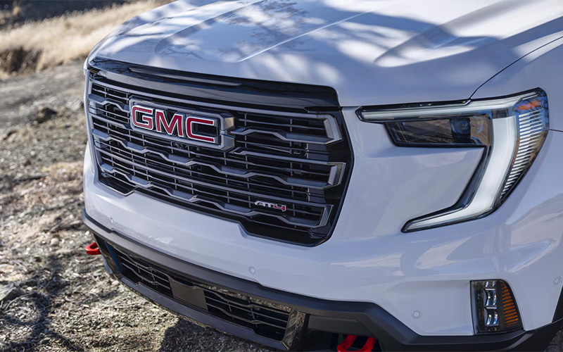 2025 GMC Acadia Grille Close Up - gmc.com