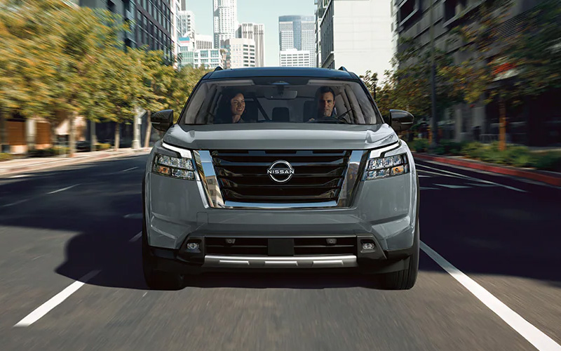 2025 Nissan Pathfinder Front - nissanusa.com