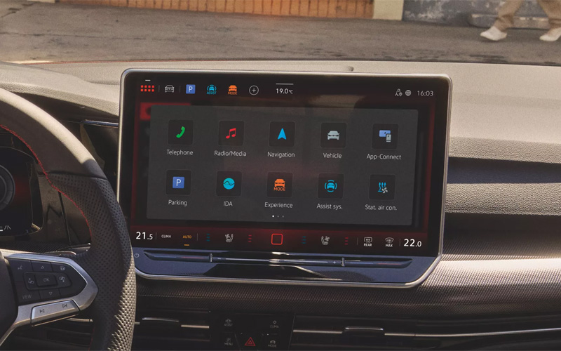 2025 Volkswagen Golf GTI Infotainment - vw.ca