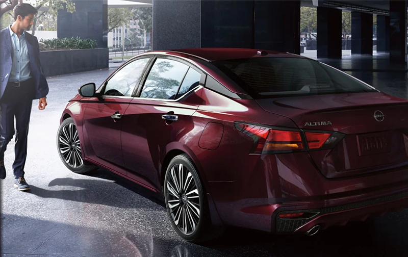 a 2025 nissan altima