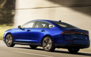 The Best Mid-Size Sedans of 2025 - Carsforsale®