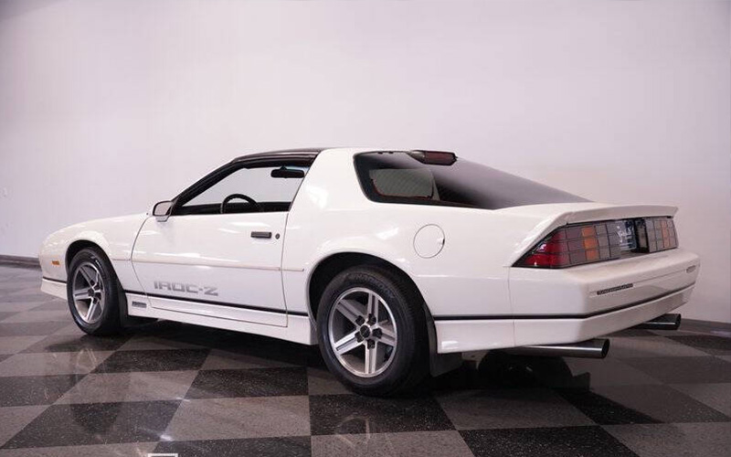 1986 White Chevrolet Camaro IROC-Z