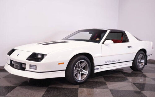 1986 White Chevrolet Camaro IROC-Z