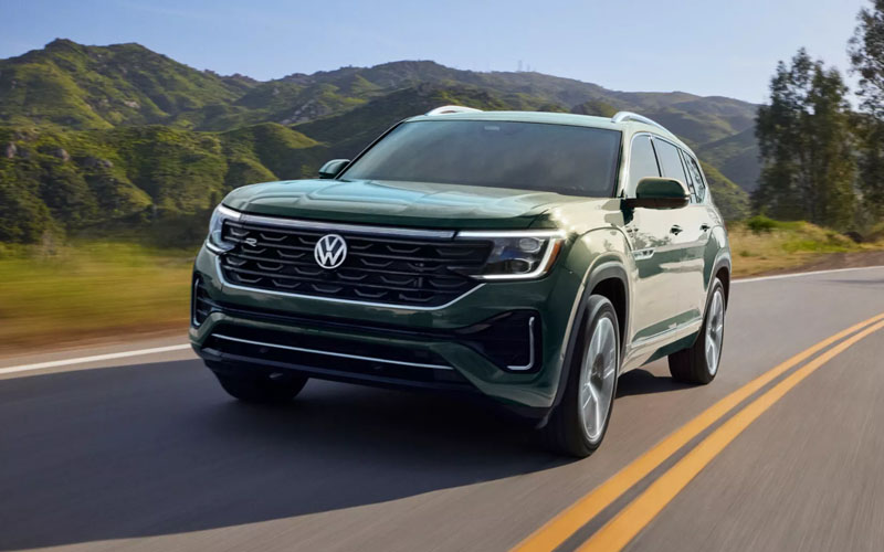 2026 Volkswagen Atlas Driving 2026 Volkswagen Atlas Driving