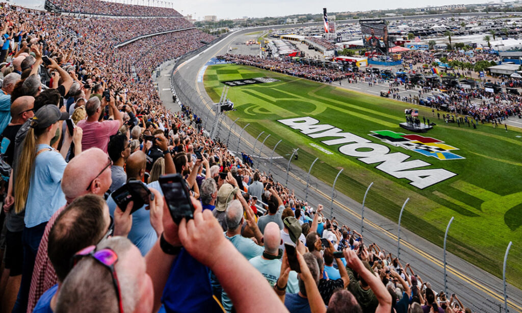 Daytona Crowd