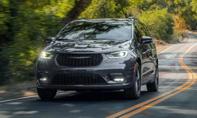 2026 Chrysler Pacifica Review