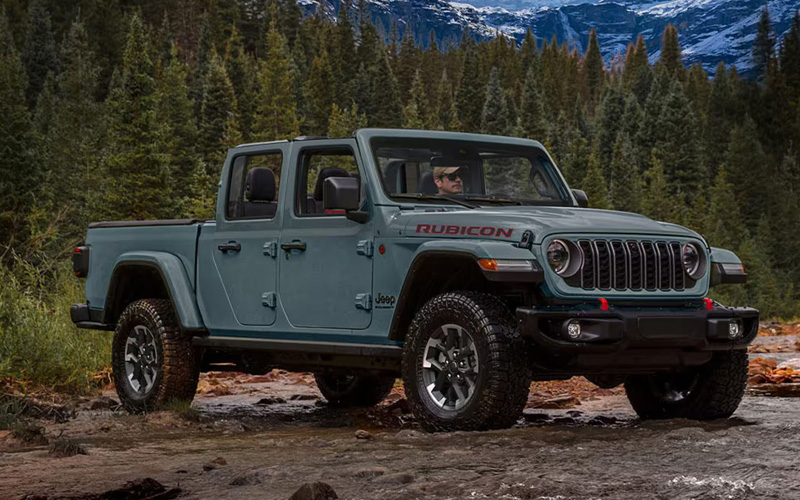 2026 Jeep Gladiator Hero Image 2026 Jeep Gladiator - jeep.com