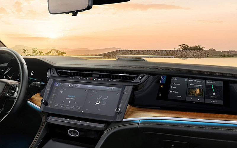 2026_Jeep_Grand_Cherokee_Tech